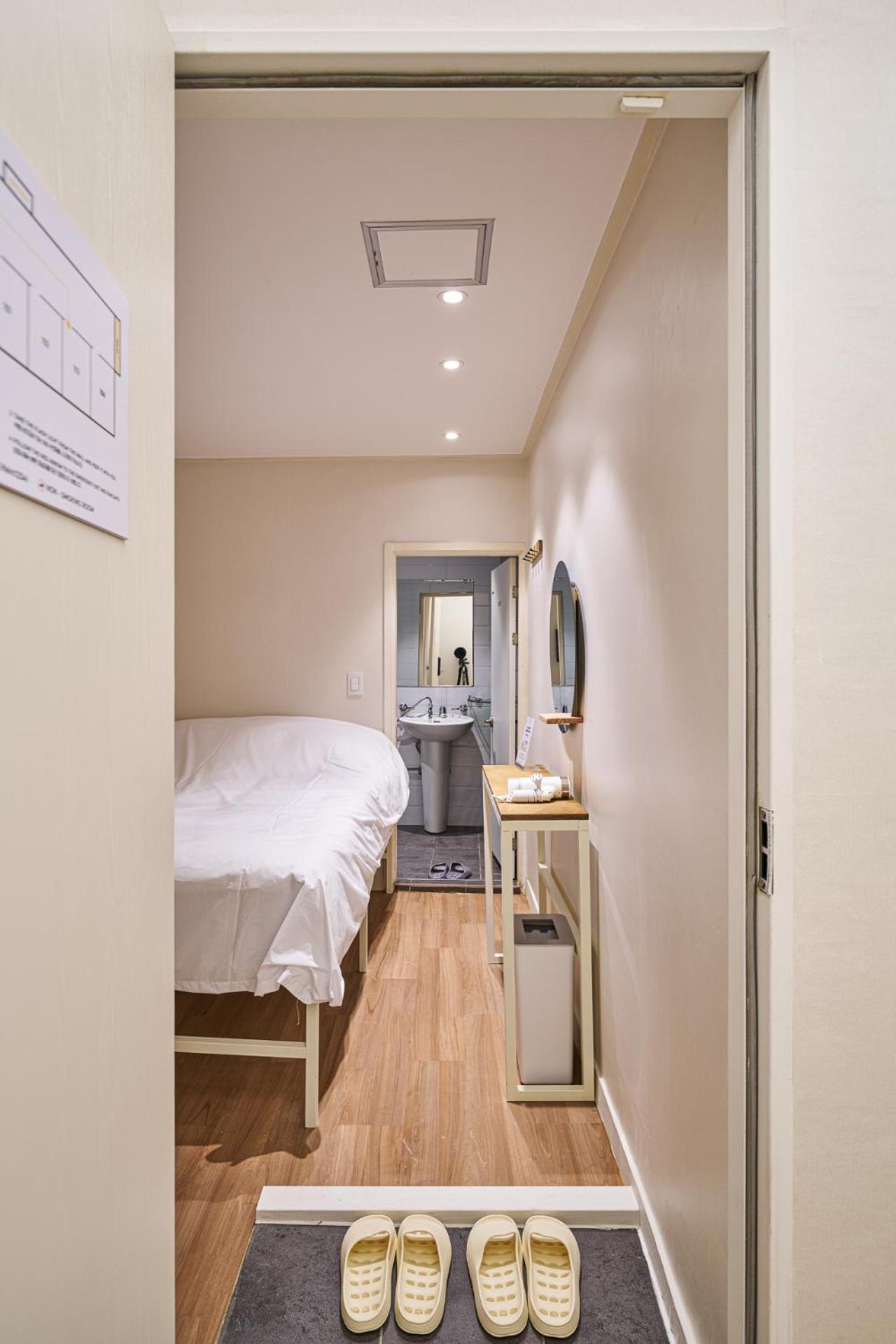 Life In Insa Hostel Seoul Exterior photo